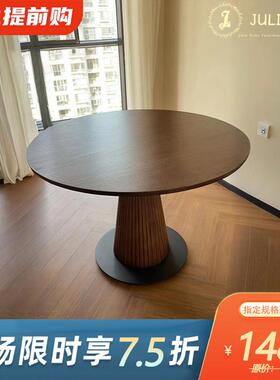 北欧实木圆餐桌小户型家用饭桌现代简约复古设计师洽谈桌休闲圆桌