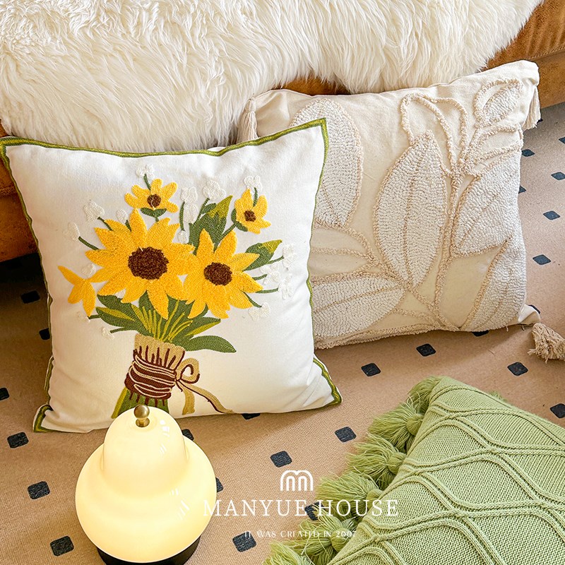 蔓越家 复古绿卧室装饰枕腰靠枕向日葵绣花抱枕靠垫抱枕套不含芯