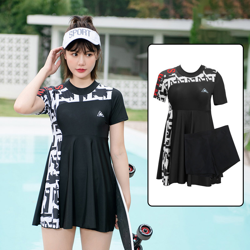 大码泳衣女200斤胖妹妹遮肚子连体裙式宽松显瘦泡温泉保守泳装