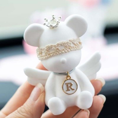 。小车里摆放的饰品2021新款车摆件前台女司机车内装饰车饰女生高