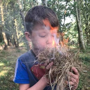 钻木取火工具荒野求生装备末世生存物理启蒙实验永久点火器拓展