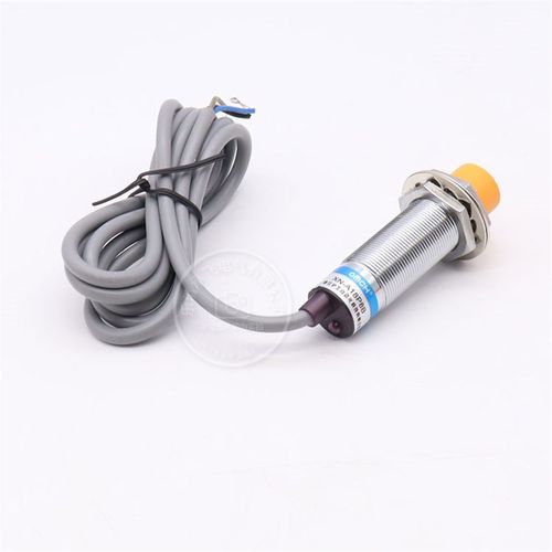 沪工接近开关金属传感器XN-A18P8B XN-A18N8B三线常开 XN-A30N15B