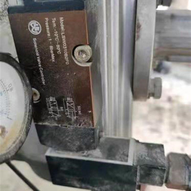 LSW0520D3F3气动阀门控制开关防爆电磁阀Model:LSW0310B2F0