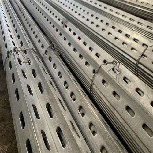 桥架支架冲孔角铁支架热镀锌花角钢角铁单孔双孔角铁材料热镀锌单