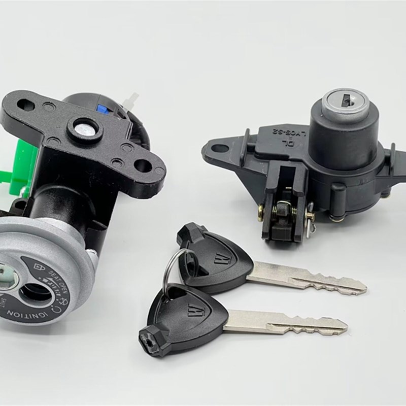 适用 VH125S HJ125T-20C AFR HJ125T-27 城市之鹰 套锁 电门锁