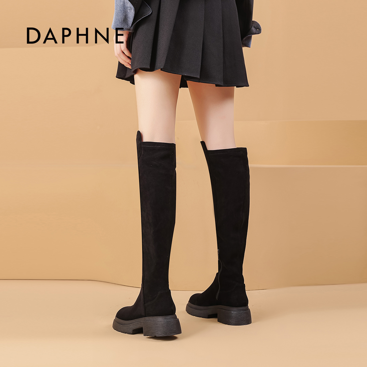 达芙妮厚底过膝长筒靴子女2025新款秋冬时尚百搭增高弹力高筒女靴