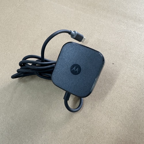 库存摩托C口5v3a充电器 研究价