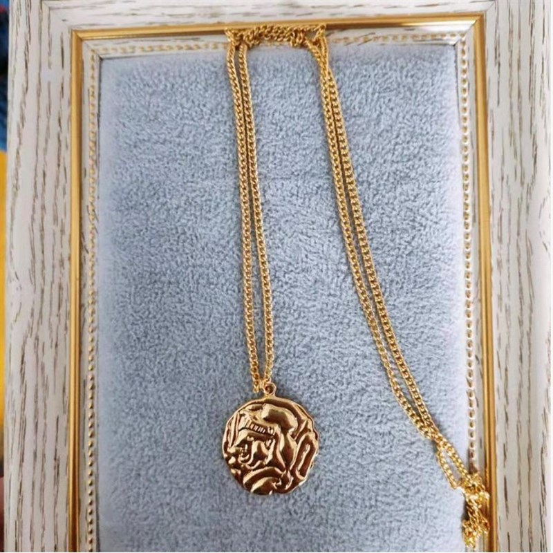 项链饰品b女小众设计感锁骨链百搭珍珠项链配饰新品不掉色毛衣链