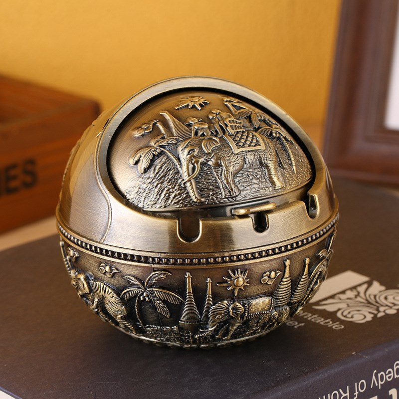 新款欧式带盖圆形烟灰缸创意个性奢华高档复古车载U家用防灰烟灰