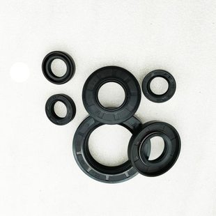 黑色丁晴双唇骨架油封 TC 57 75*121*17 13 57 100*121*10 13