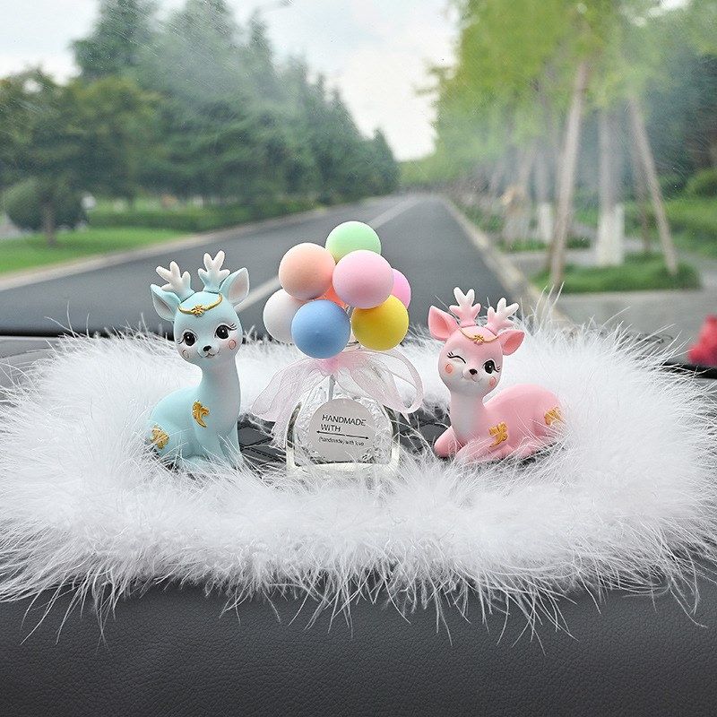 一路平安鹿汽车摆件车o内饰品高档男士车上中控台车载装饰用品大