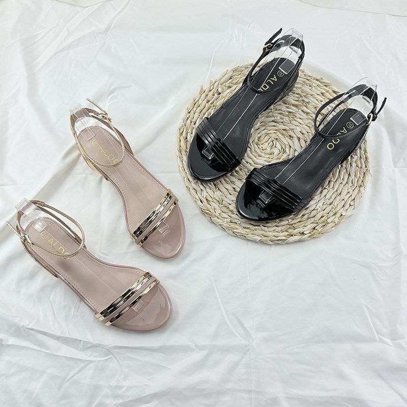 三厘米小跟凉鞋女夏m2025新款粗跟仙女风漆皮方头一字带中跟凉拖图片