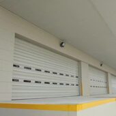 甄选铝制板滑升门铝板提升门物流滑升门提升门板工业快速提升门