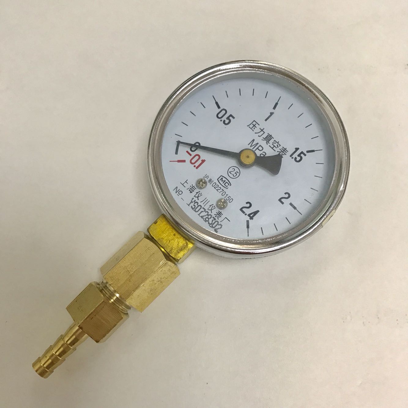 压力真空表 直径60mm 量程 -0.1-2.4mpa YZ-60 带6mm宝塔接头