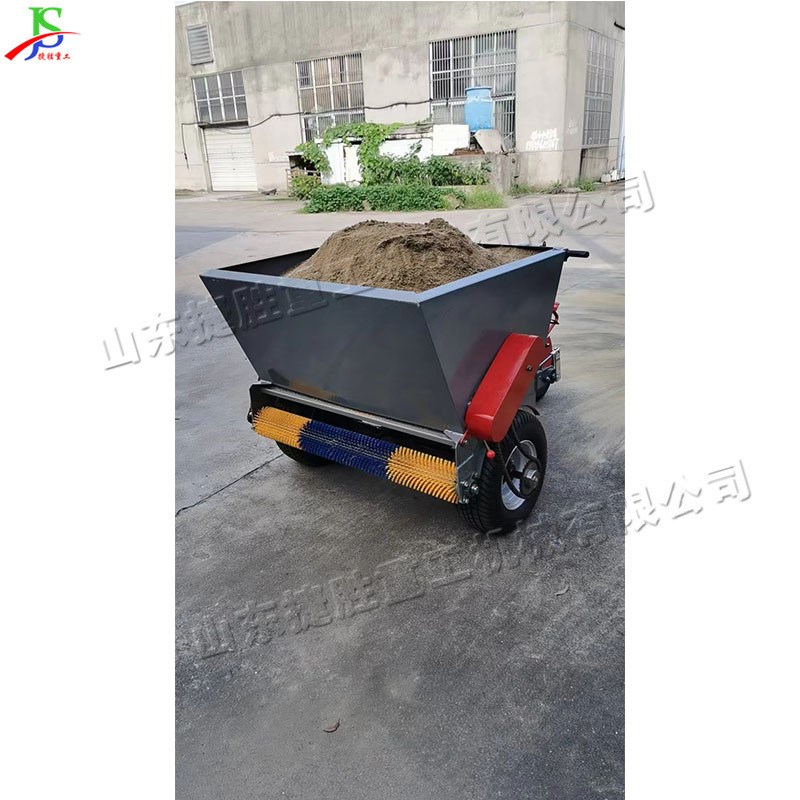 电动座驾冲砂机 小型运动草坪充砂设备 公园草坪座驾式充砂梳草机