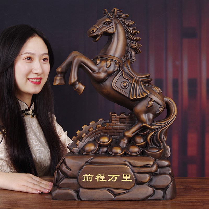 实木雕马摆件全木工艺礼品摆饰t马到成功招财办公室桌老板桌公司