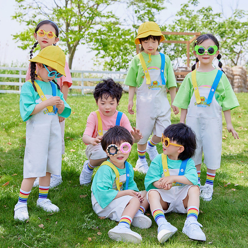 六一儿童b啦啦队团体演出小清新背带裤幼儿园毕业拍照班服表演服