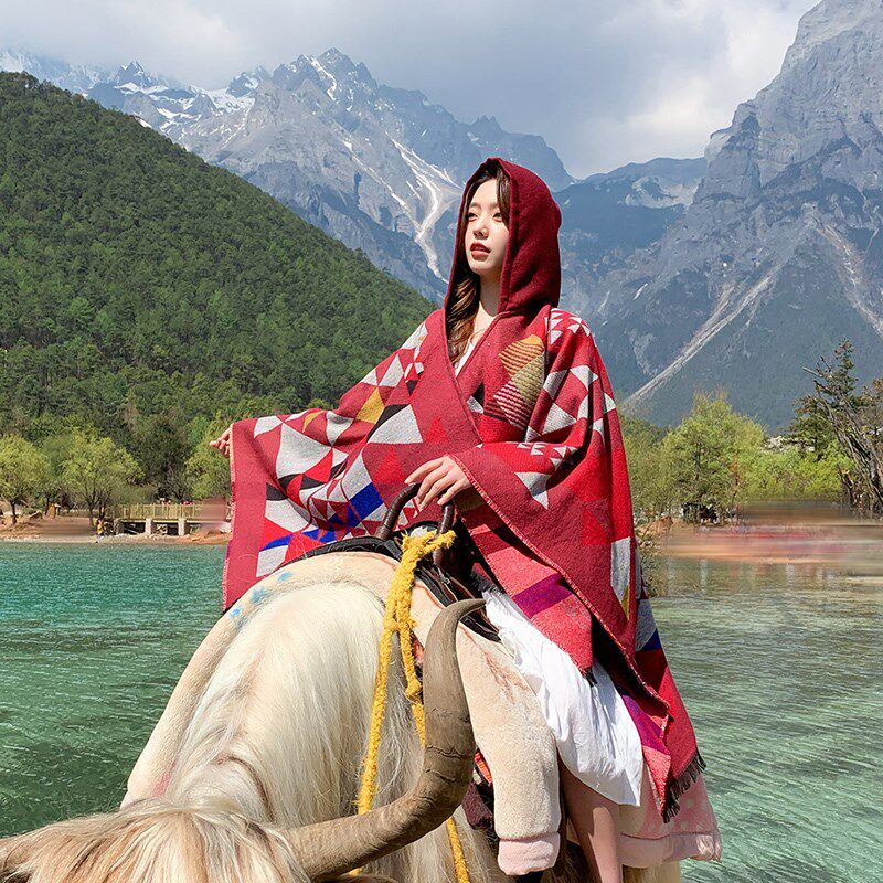 红色民族风披肩斗蓬女保暖茶w卡盐湖丽江西北西藏围巾旅行带帽披