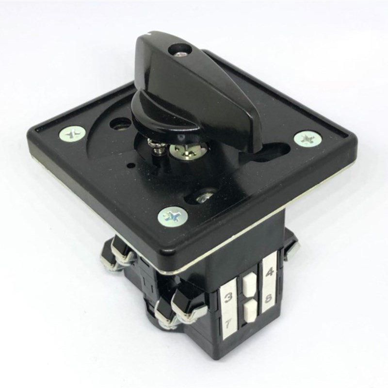 IDEC和泉UCSQO-234RR-S2B-C2006凸轮开关转换开关