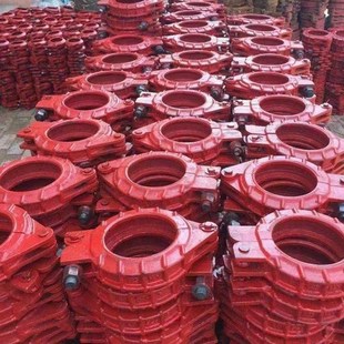 混凝土泵车管卡DN125高压管卡砂浆泵管抱箍耐磨卡箍地泵铸造管卡