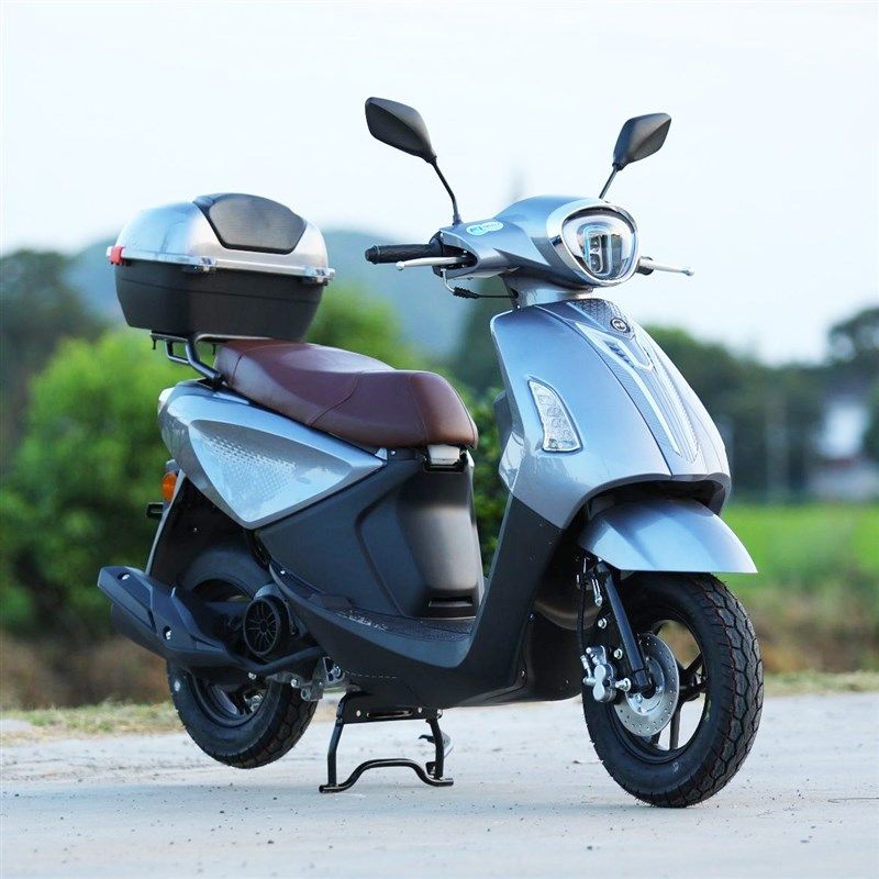 巧格三代燃油摩托车踏板车国四可上牌125cc两轮代步省油踏板摩托