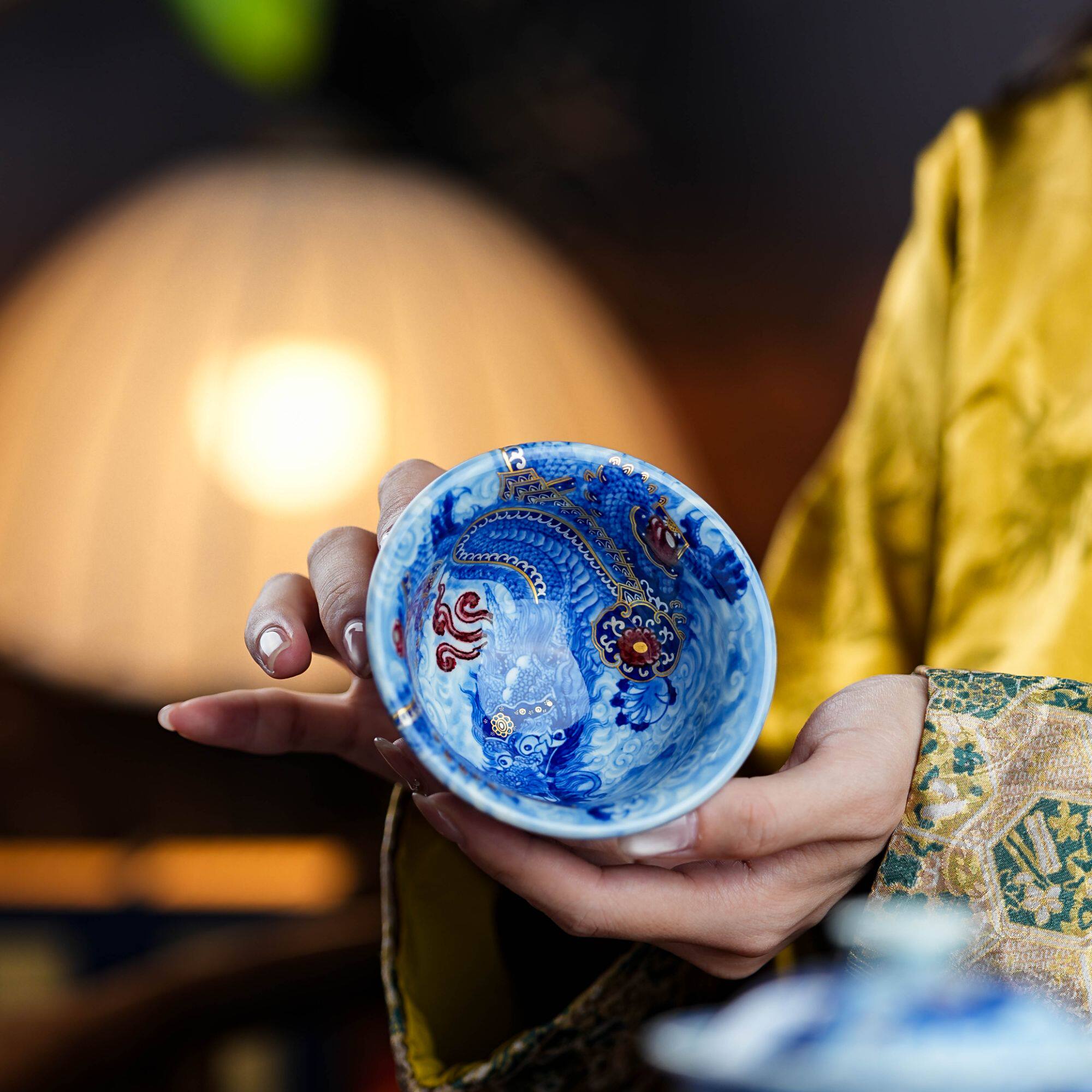 正德御窑永明尚玩铠甲龙压手杯功夫茶具手绘品茗茶杯龙纹家用陶瓷