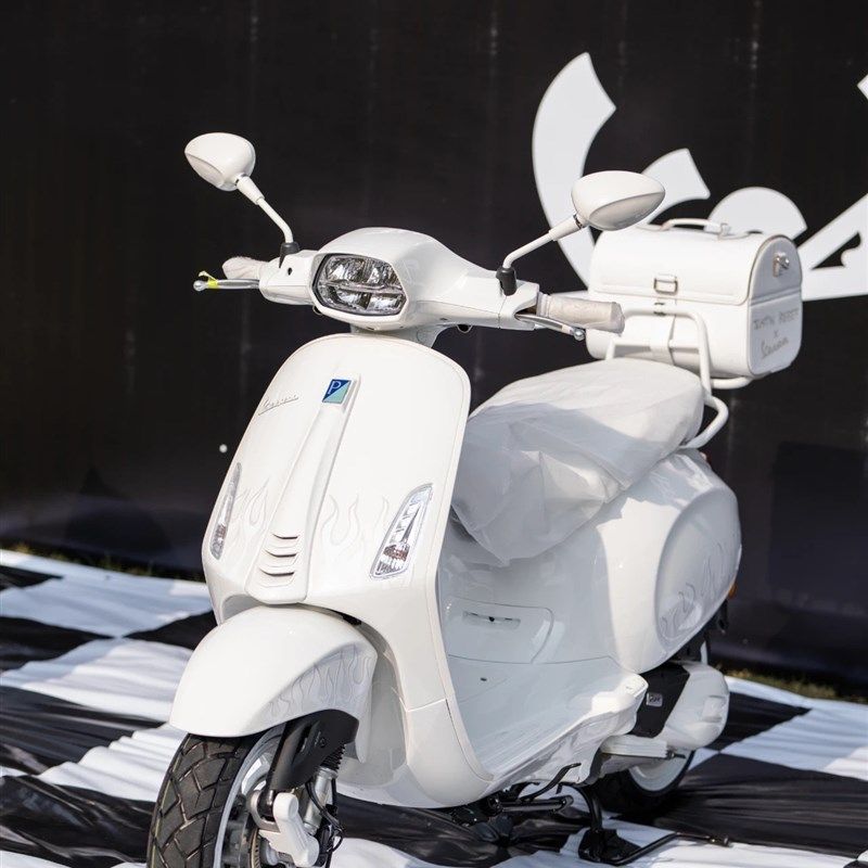 维斯帕 改装白化 vespa150 白色套件 冲刺春天 边条 传动盖大灯框