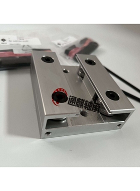 INA紧凑型滑块LFKL32SF 滑块 LFS32-C-L500mm 导轨