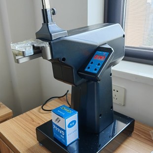 超市全自动铝钉扎口机超市封口机封口钉打称钉塑料袋扎口机