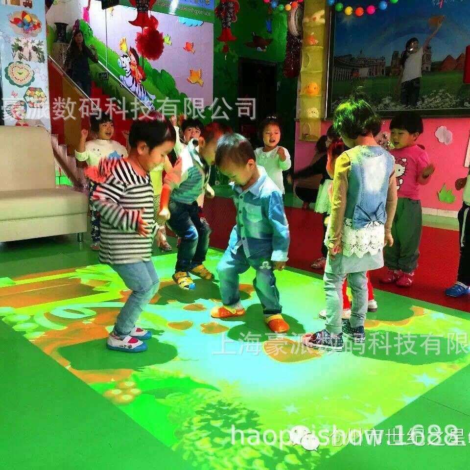 幼儿园信息化产品智能互动投影绘画体感桌面游戏魔幻水流挖沙游戏