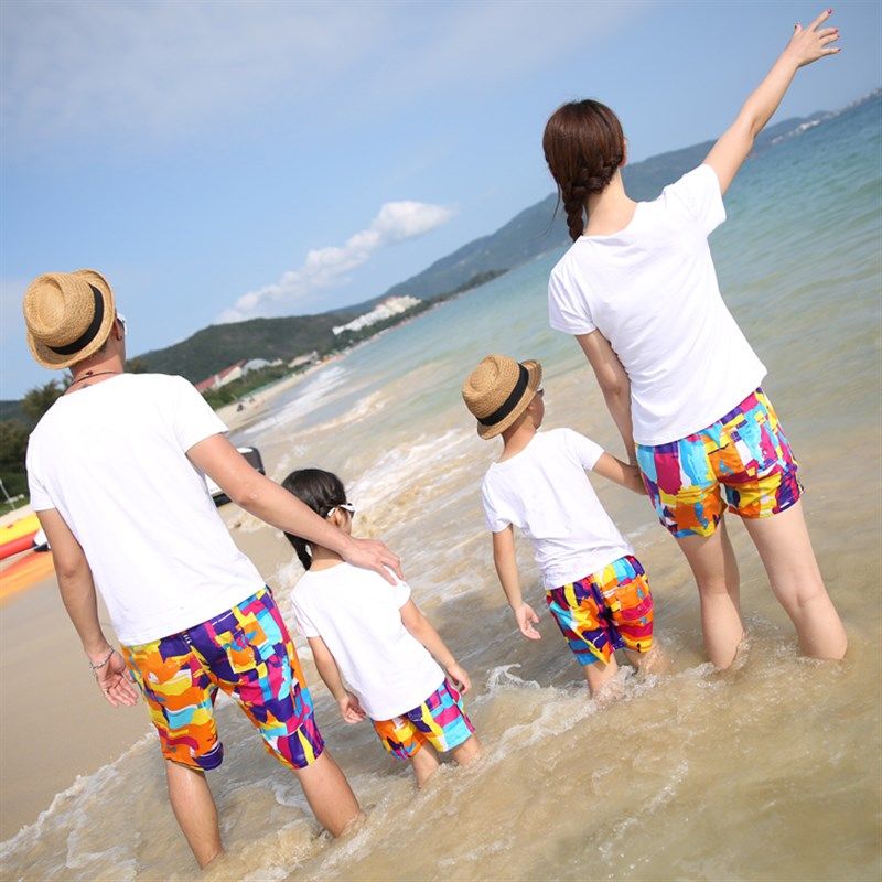沙滩亲子装2021新款潮夏装母子母女一家四口三亚海边旅游渡假套装