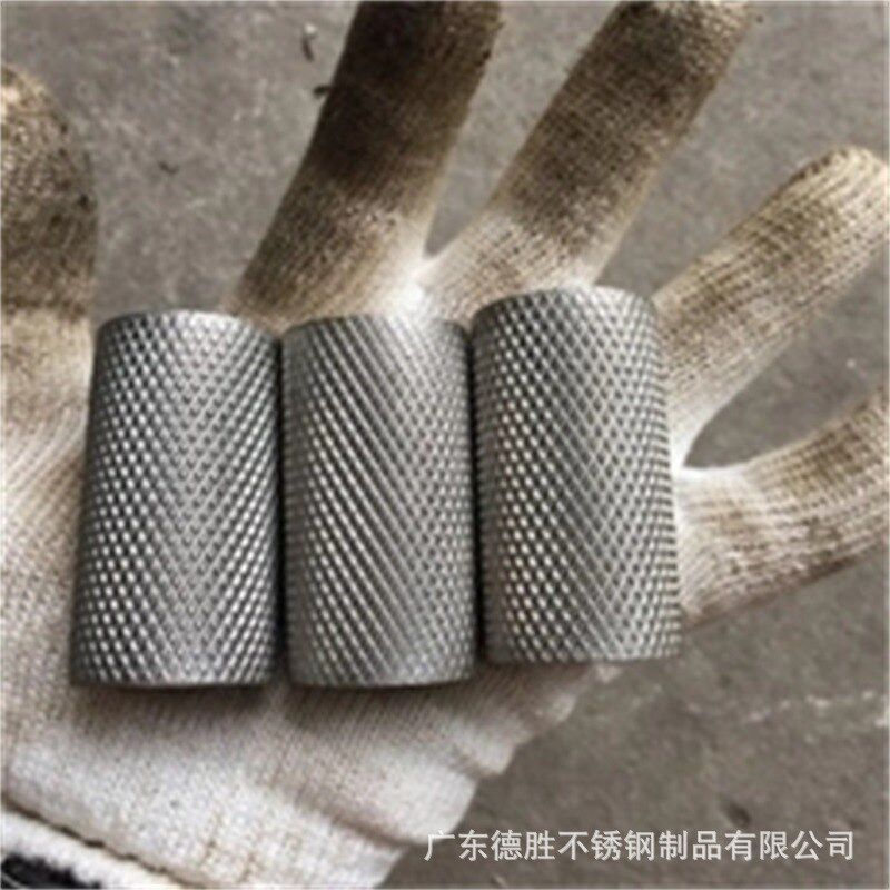 304F不锈钢六角棒 实心棒切断倒角磨尖 直纹网纹拉花圆棒15 16mm