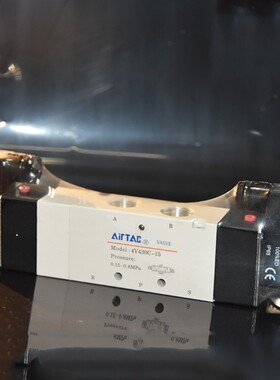 气动电磁控制阀4v230C-08/4V330E-10/4V430-15中封中泄双头电磁阀