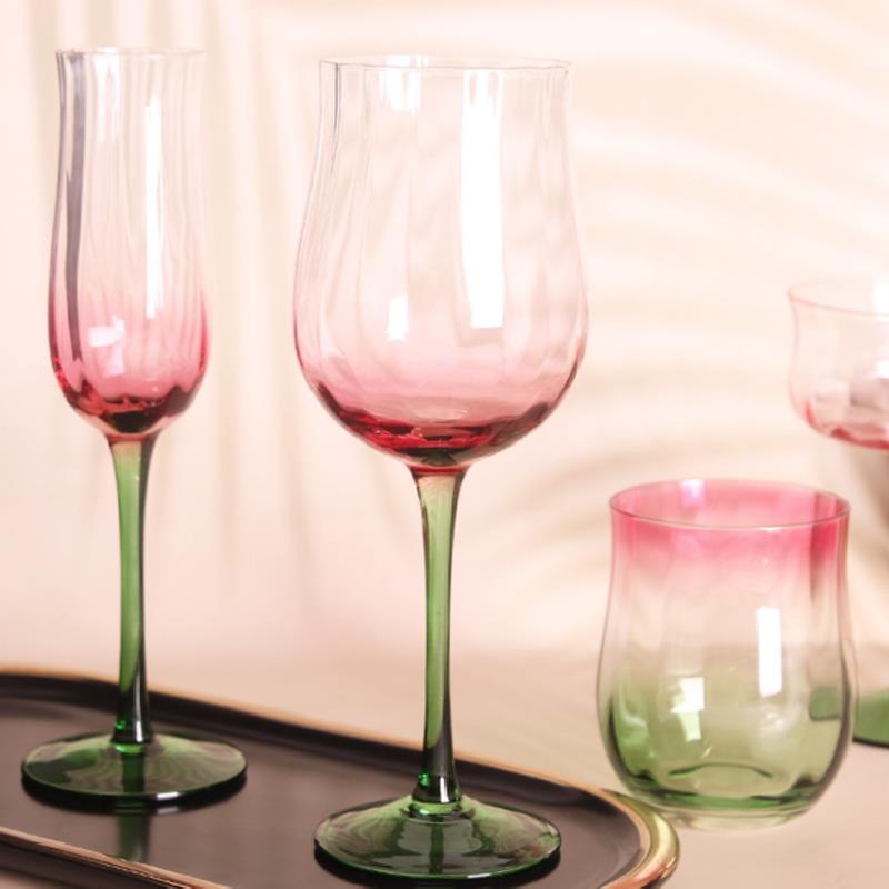 创意中古水晶玻璃红酒杯人工吹制红色渐变法式高脚杯复古葡萄酒杯