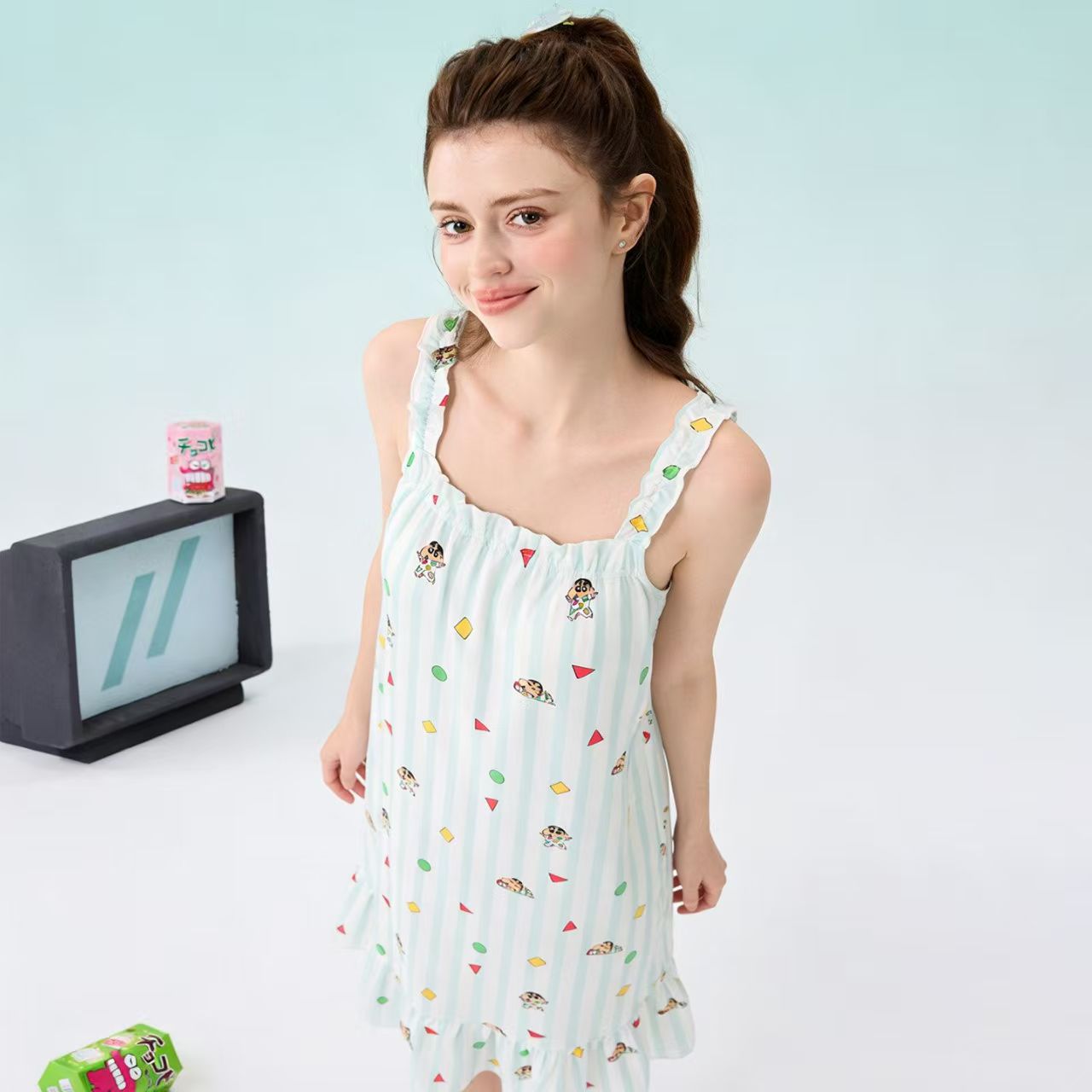 蜡笔小新吊带睡裙女带胸垫夏季薄睡衣/家居服套装