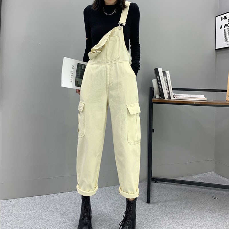 白色牛仔背带裤女士2024春秋y新款减龄洋气韩版宽松时尚工装长裤