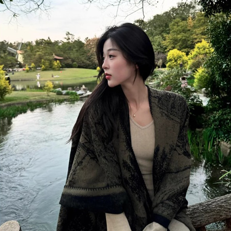 2025文艺百搭复古民族风披肩印花