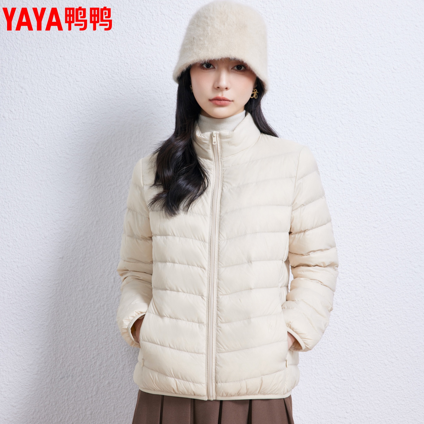 鸭鸭轻薄羽绒服女2025年舒适上衣内胆薄外套冬季新款短款立领修身