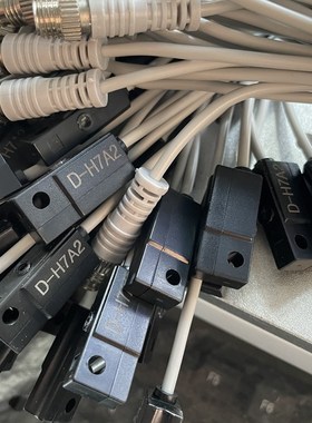 SMC型磁性开关感应传感器D-H7A2 D-H7A2SAPC SDPC M8航空插三芯