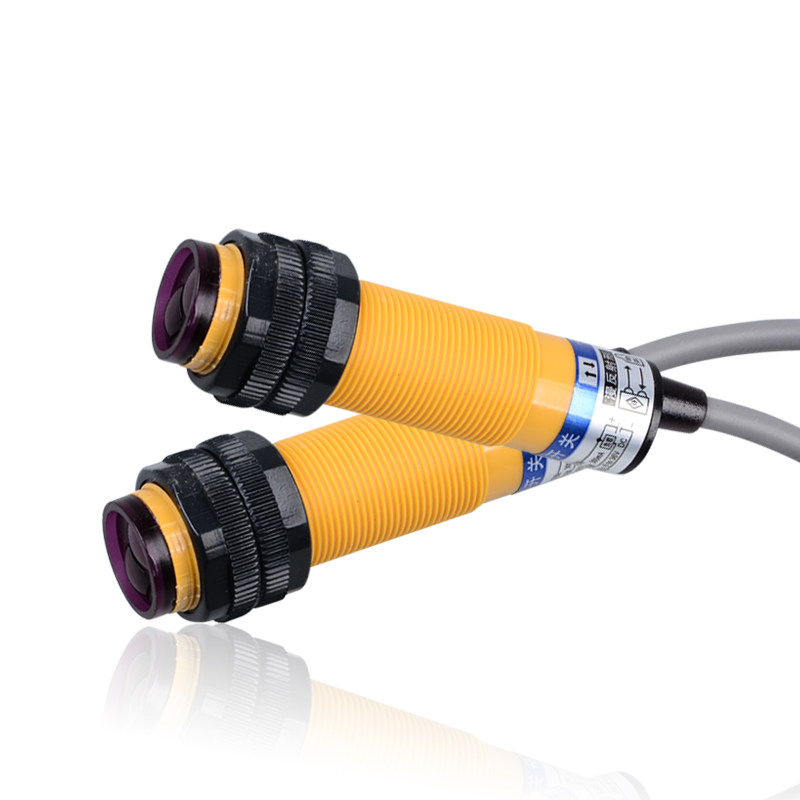 沪工漫反射光电开关传感器E3F-DS10C4感应接近开关三线NPN常开24v