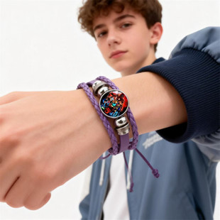 怪奇物语Stranger Thing编织手链 个性卡通印花圆形贴纸多层皮质编织手链男女潮流饰品