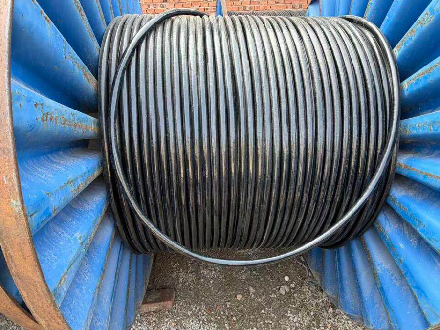 4月4日济南电力电缆YJV-型号：3×35+1×16长度：100mDL1033可邮寄处置单位支持发货，运费和发货流程见详情页网络拍卖公告