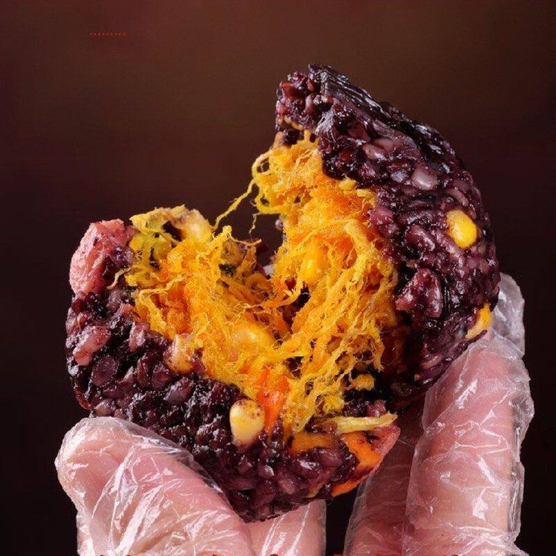 拾光兽肉松火腿糙米饭团紫米速食即食蛋白零食营养早餐抗饿代餐图片