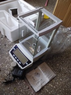 上海浦春电子分析天平 1mg电子天平0.0001g 万分之一电子秤FA204B