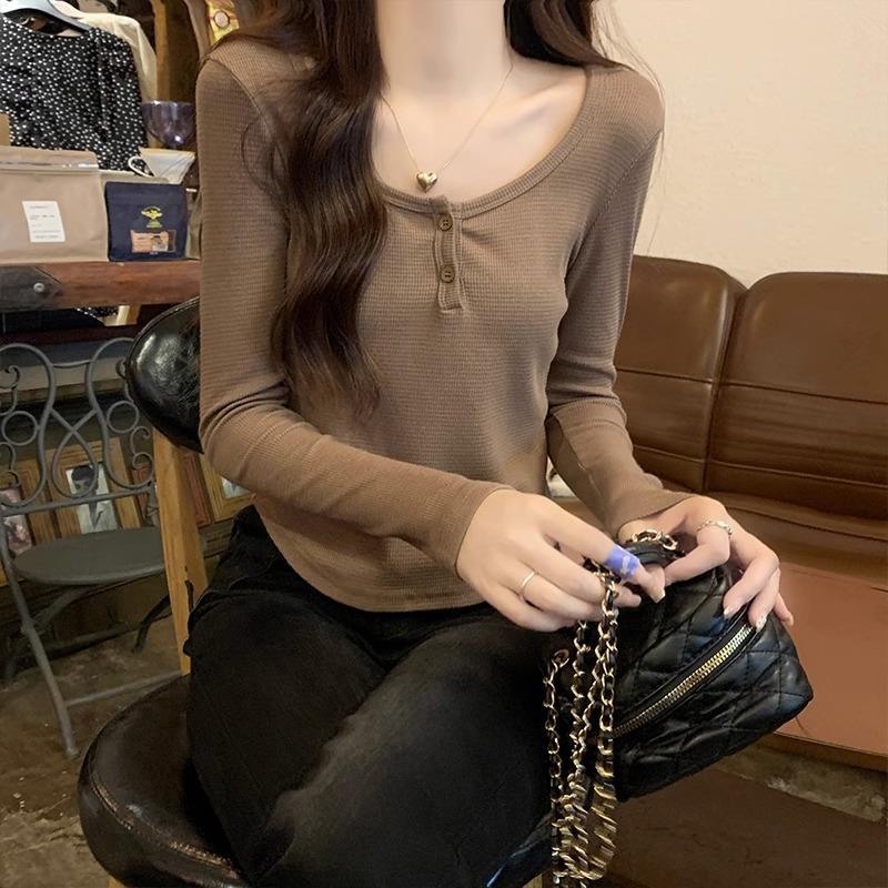 2025秋季纯欲低领长袖T恤女设计感弧形下摆基础款辣妹打底衫上衣