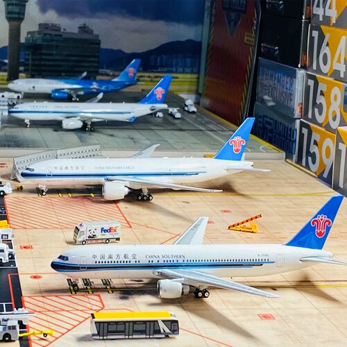 飞机模型仿真合金客机航空波音747国航空G客a380南航c919男孩摆件