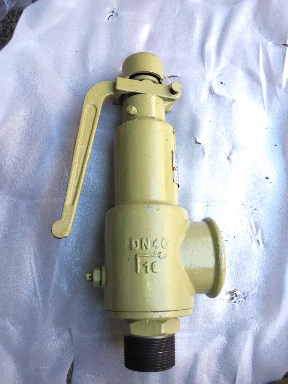 A27H-16C25C铸钢弹簧微启式安全阀A27W-16P弹簧式丝扣安全阀