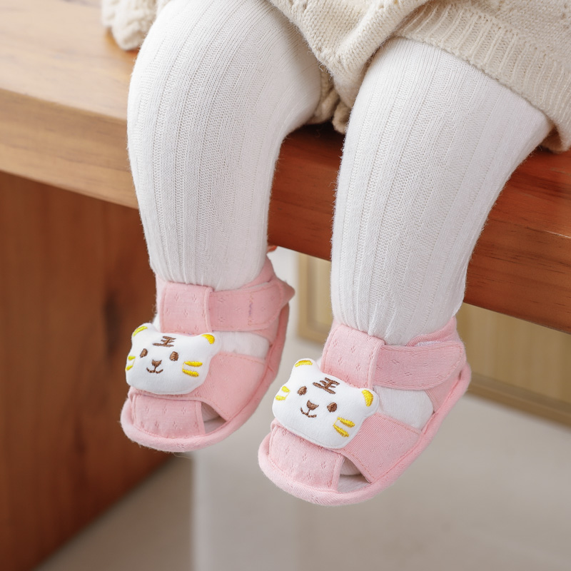 夏季婴儿学步凉鞋软底宝宝3-12个月男宝室U内防滑透气布鞋