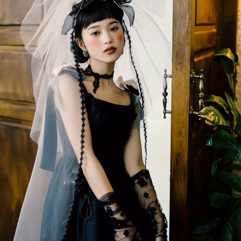鬼马少女新d娘头纱个性小众高级感花边头纱蓬蓬纱多层硬纱拍照造