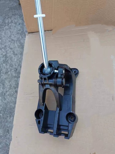 一汽骏派D60 A50 CX65 A70  D80手动档换档器 手动档换档杆换档座